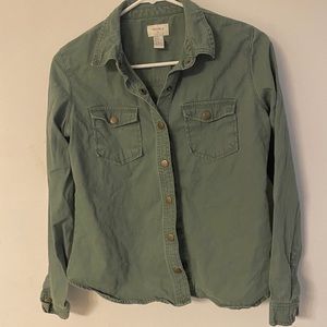 💕 Olive green button down shirt jacket
